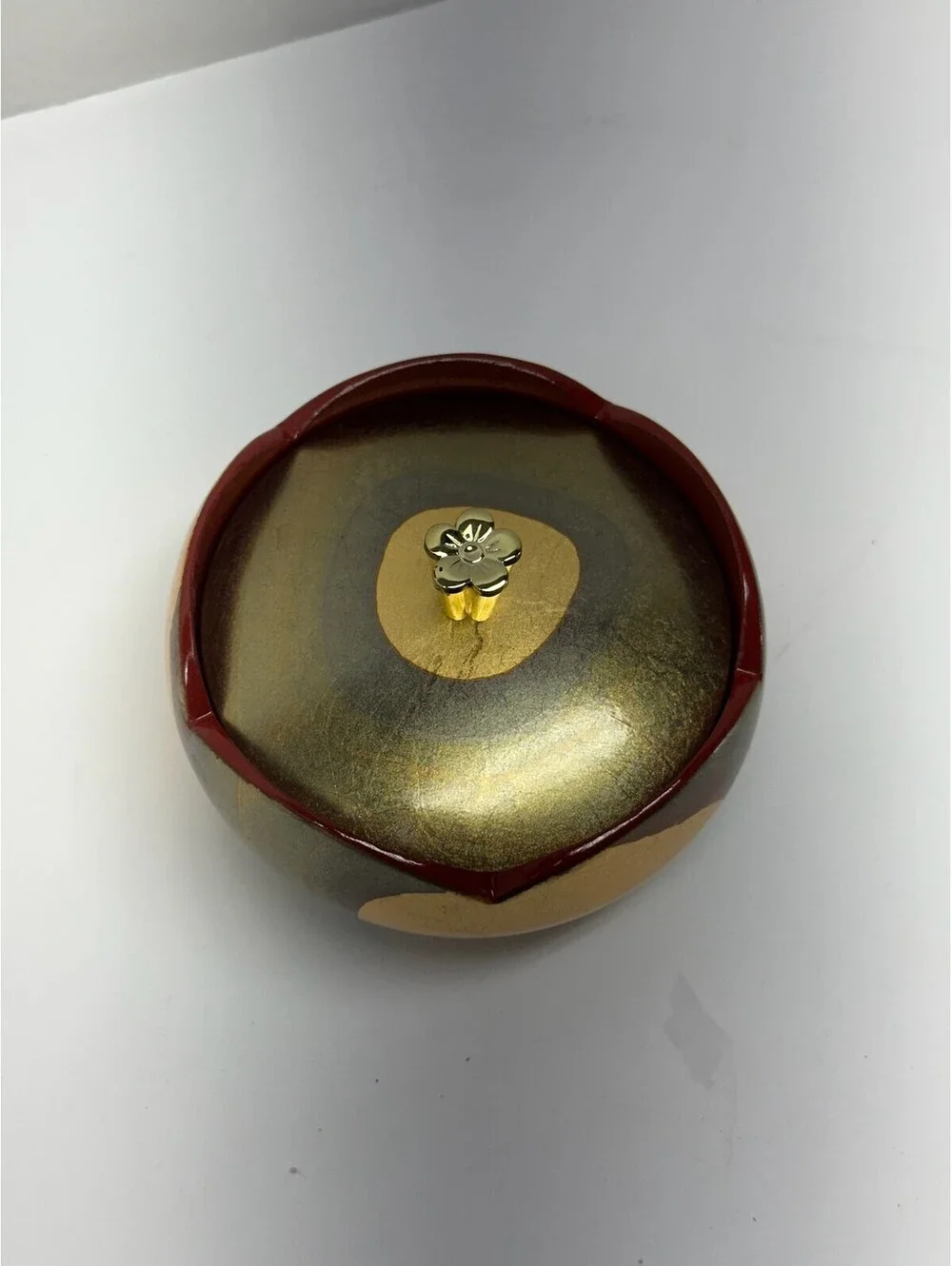 Vintage‎ Japanese Style Lacquerware Lidded Bowl Gold & Red Flower Finial B-13-2